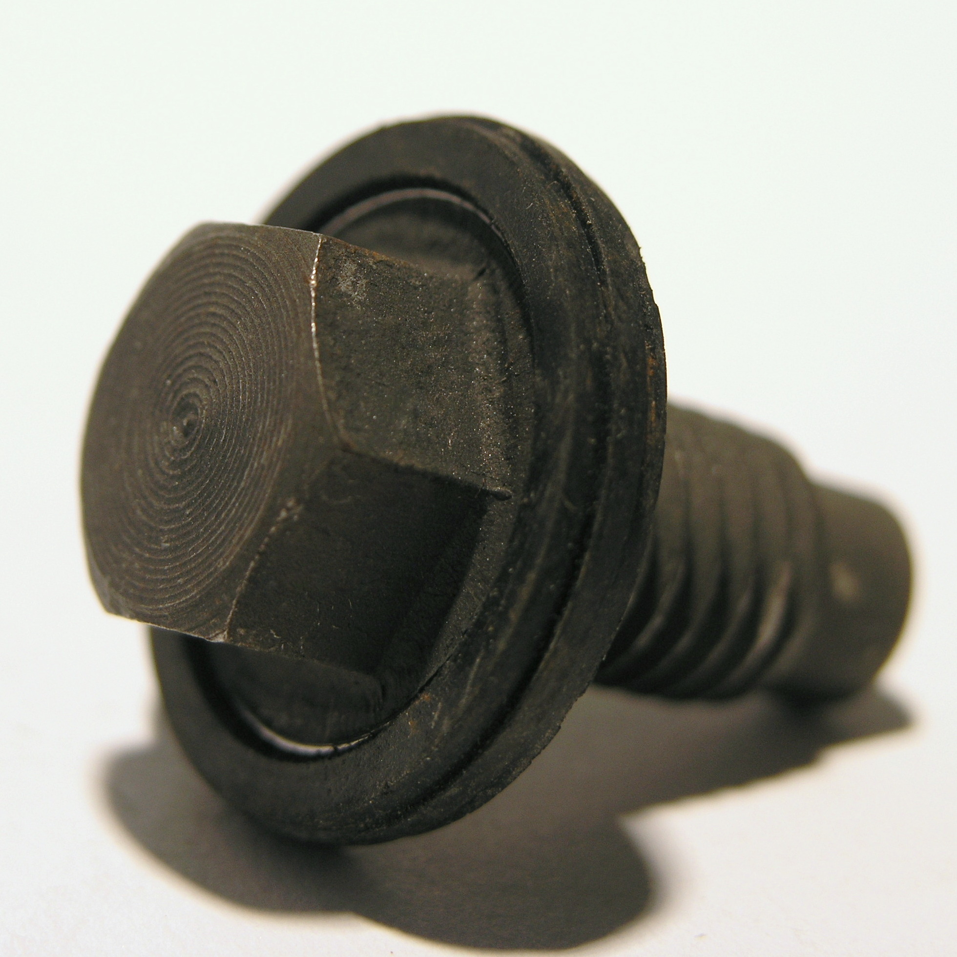 How to know which sump plug your Ford engined vehicle takes